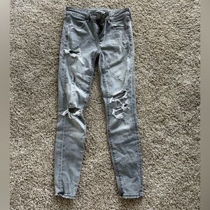 grey rip jeans